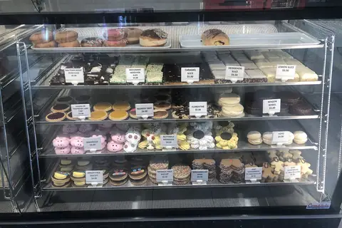 Diana's Patisserie photo 4
